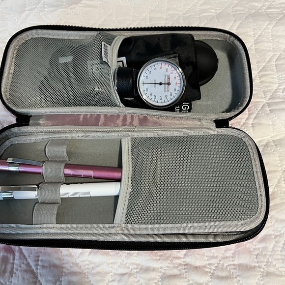 Littmann classic III Black Edition Stethoscope Bundle - Picture 7 of 13